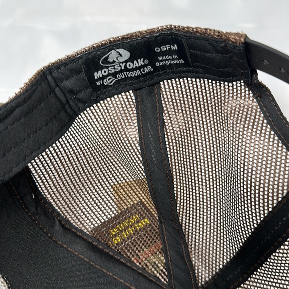 Mossy Oak Men’s Camo Trucker SnapBack Adjustable Hat - Picture 7 of 7